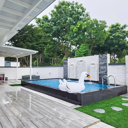 Desa Tebrau -- Poolside Paradise - 4Br4B - 12Pax By Cowidea Johor Bahru Exterior photo